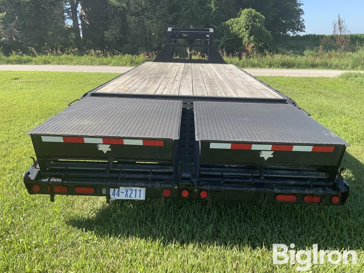 2013-pj-26'-low-pro-t/a-gooseneck-deckover-flatbed-trailer-image-6