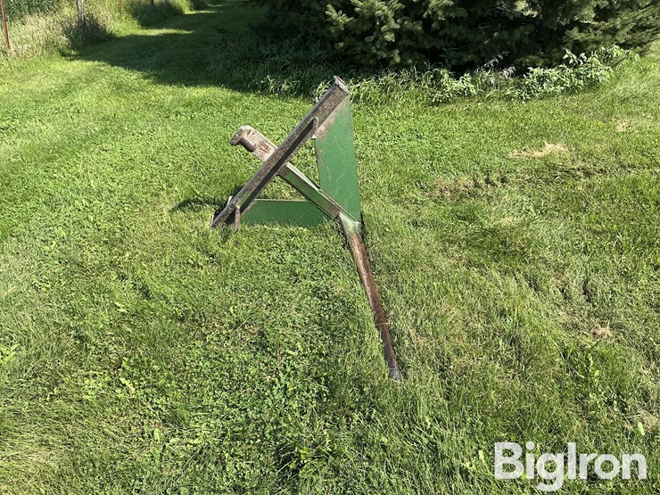 john-deere-3-pt-bale-carrier-w/-trailer-hitch-image-2