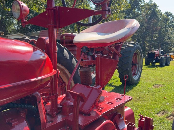 1940-farmall-h-image-28