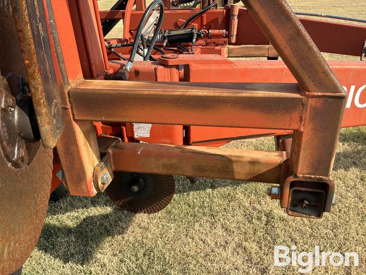richardson-ae-4-30-4-6x5-sweep-plow-w/sunflower-pickers-image-18