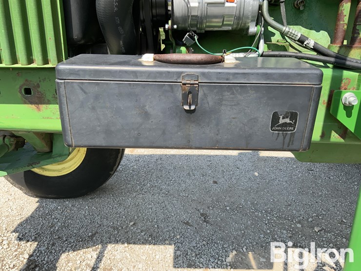 1982-john-deere-4240-2wd-tractor-image-14