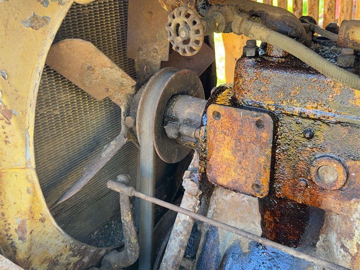 caterpillar-ten-image-50