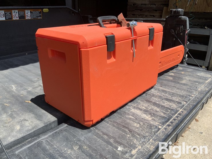 husqvarna-450x-rancher-chainsaw-image-3