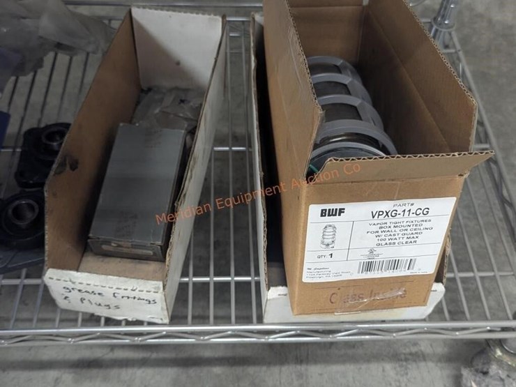 wire-rolling-rack-w/-assorted-shop-supplies-image-23