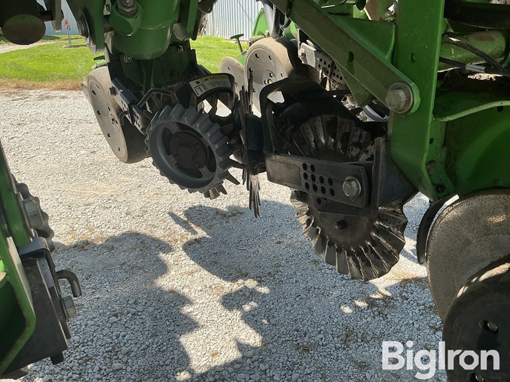 2003-john-deere-1790-ccs-12/23-planter-image-19