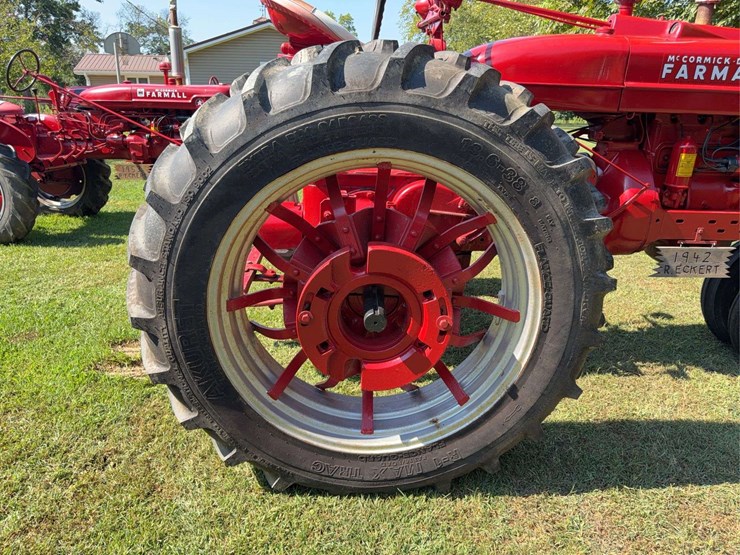 1942-farmall-m-image-22