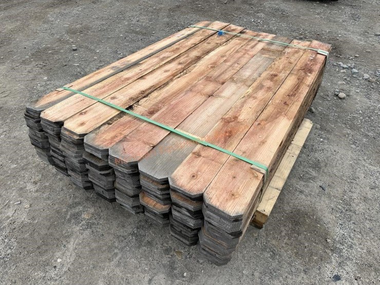 ~147--dog-ear-cedar-fencing-pieces-image-6