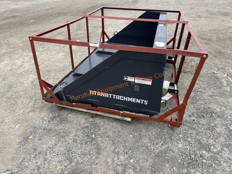 titan-fork-bucket-attachments-image-3