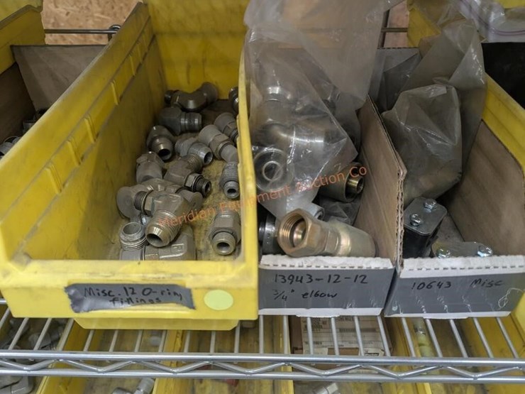 wire-rolling-rack-w/-asst-pipe/plumbing-fittings-image-17