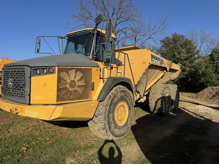2013-deere-410e-image-4