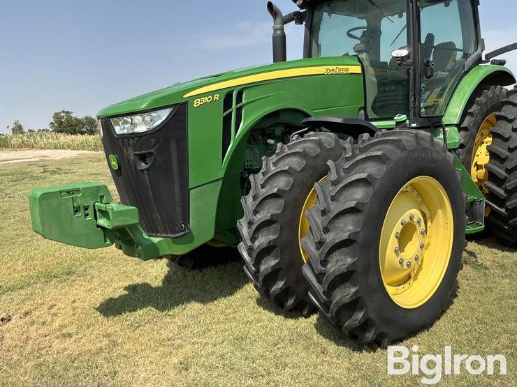 2013-john-deere-8310r-mfwd-tractor-image-9