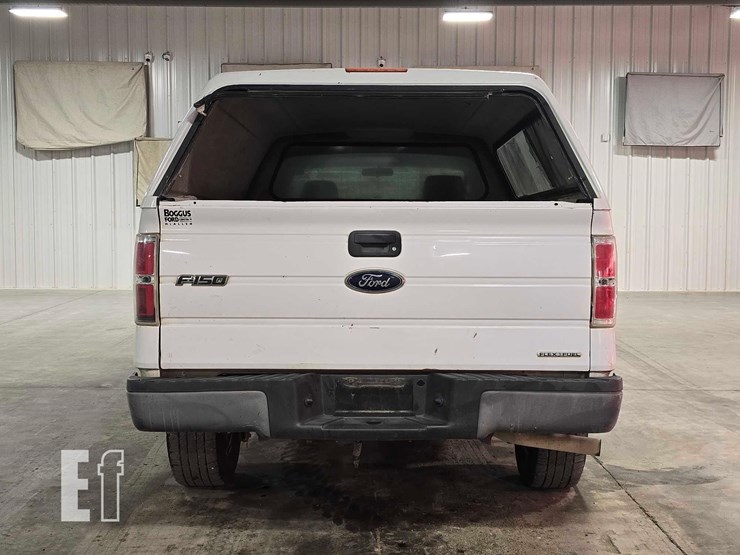 2014-ford-f150-xl-image-8