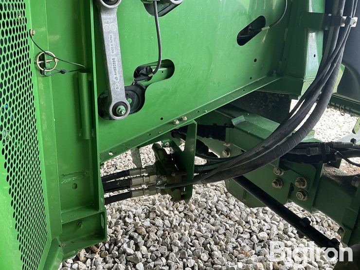 2010-john-deere-9670-sts-4wd-combine-image-12