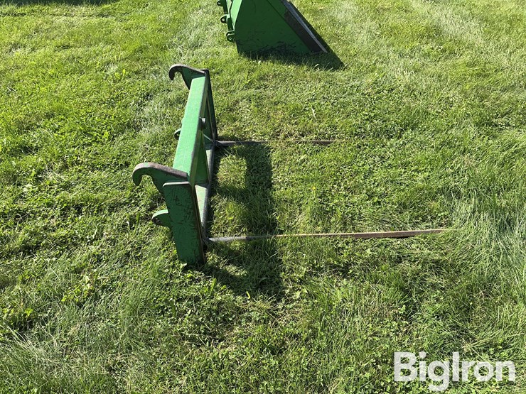 frontier-tractor-loader-bale-fork-image-4