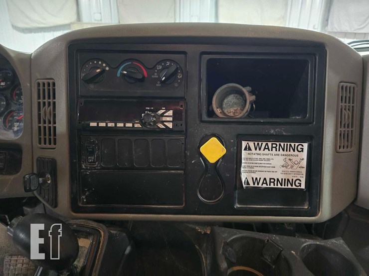 2016-international-durastar-4300-image-15
