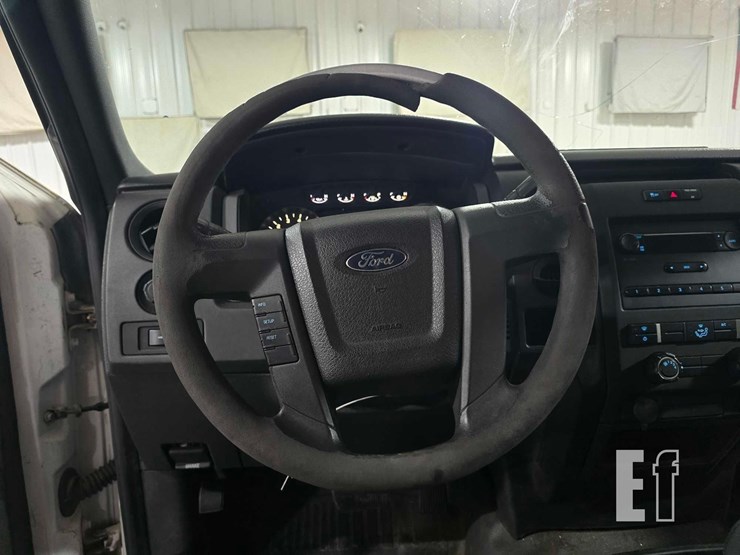 2014-ford-f150-xl-image-10