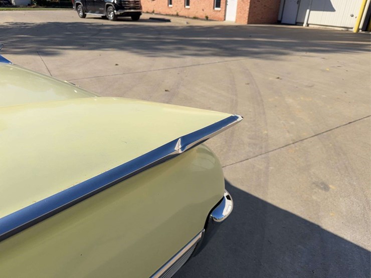 1960-ford-sunliner-image-32