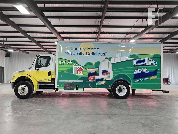 2004-freightliner-business-class-m2-106-image-5
