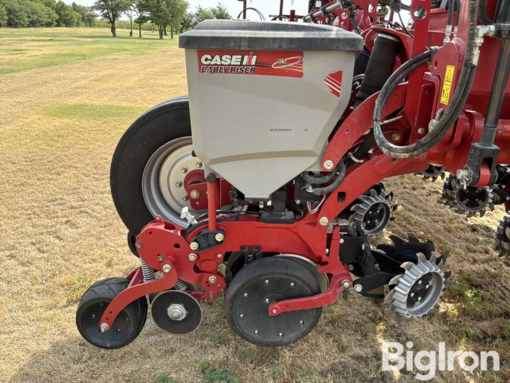2018-case-ih-early-riser-2150-16r30"-planter-image-12