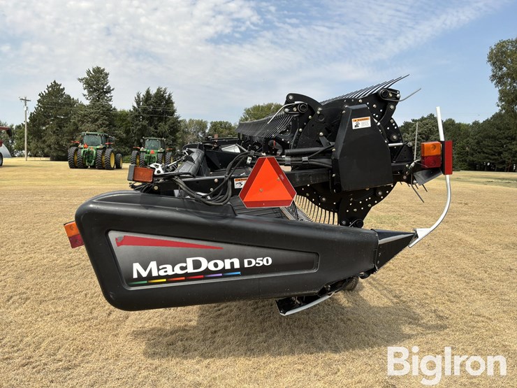 2010-macdon-d50-draper-head-w/header-transport-&-milo-fingers-image-4