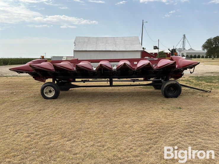 2011-case-ih-3208-30-converted-corn-head-to-row-crop-head-w/header-trailer-image-2