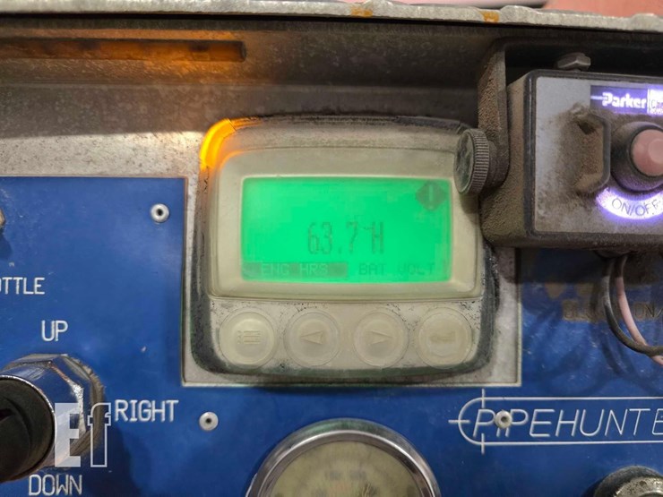 2013-freightliner-business-class-m2-106-image-19