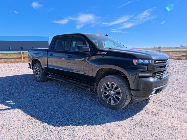 #3006-•-2021-chevy-1500-rst-pickup-truck-image-4