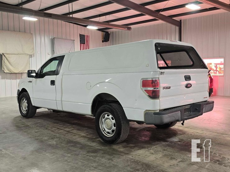 2014-ford-f150-xl-image-4