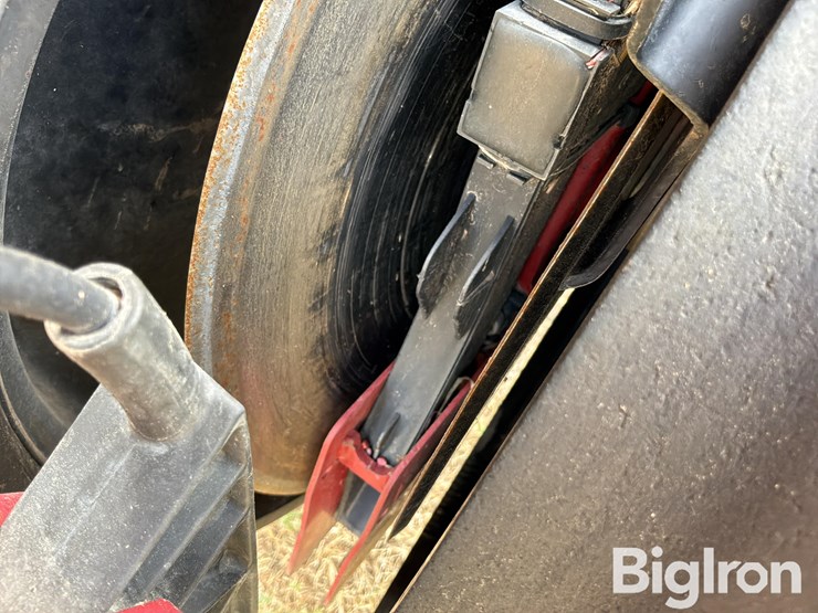 2018-case-ih-early-riser-2150-16r30"-planter-image-20