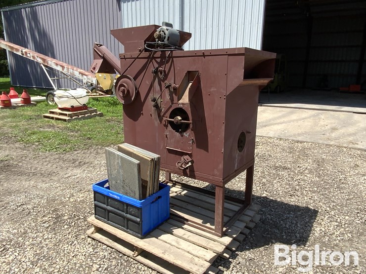 clipper-m2b-free-standing-seed-cleaner-image-3