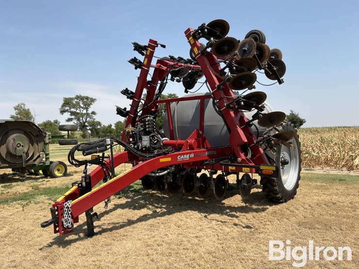 2023-case-ih-nutri-placer-2800-liquid-applicator-image-1