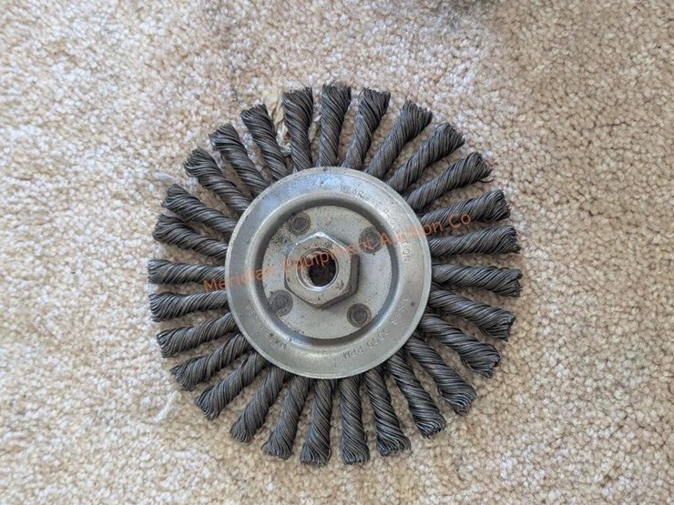 assorted-abrasive-discs-&-blades-image-16