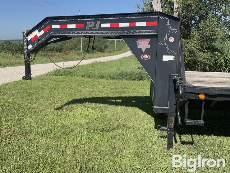 2013-pj-26'-low-pro-t/a-gooseneck-deckover-flatbed-trailer-image-9