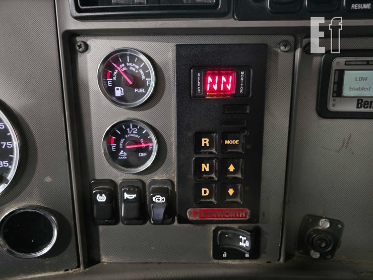 2020-kenworth-t270-image-14