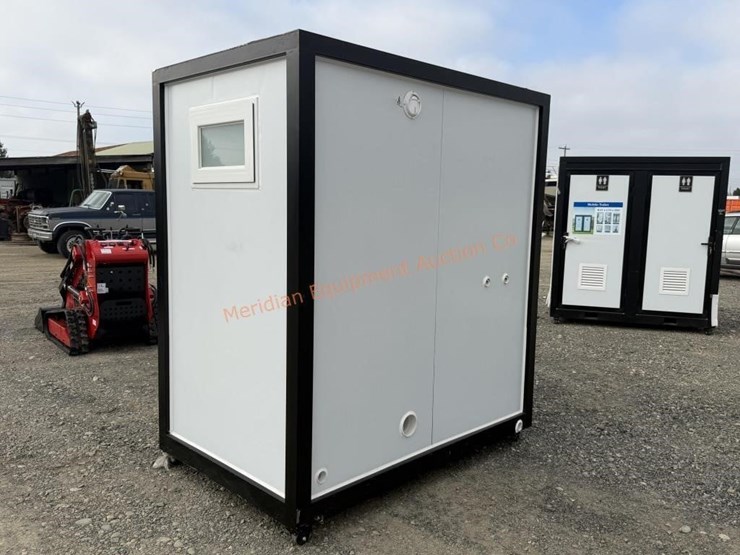 portable-bathroom-w/-shower-image-6