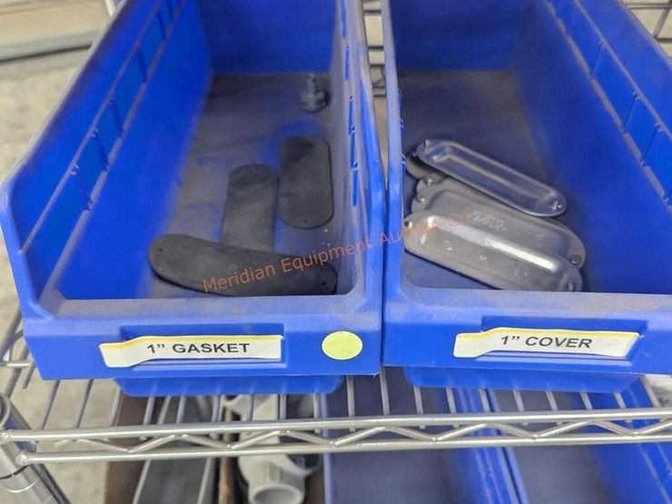 wire-rolling-rack-w/-assorted-electrical-parts-image-17