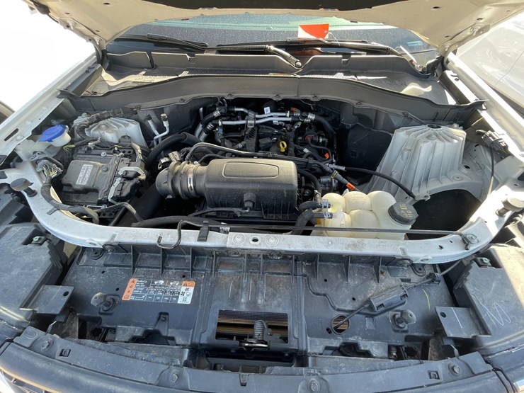 #1527-•-2022-ford-explorer-awd-suv-(has-wi-title)-image-28