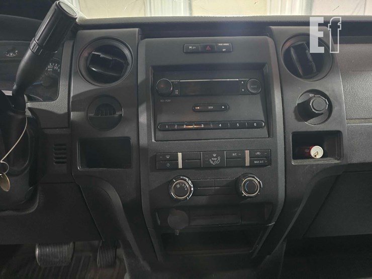 2014-ford-f150-xl-image-13