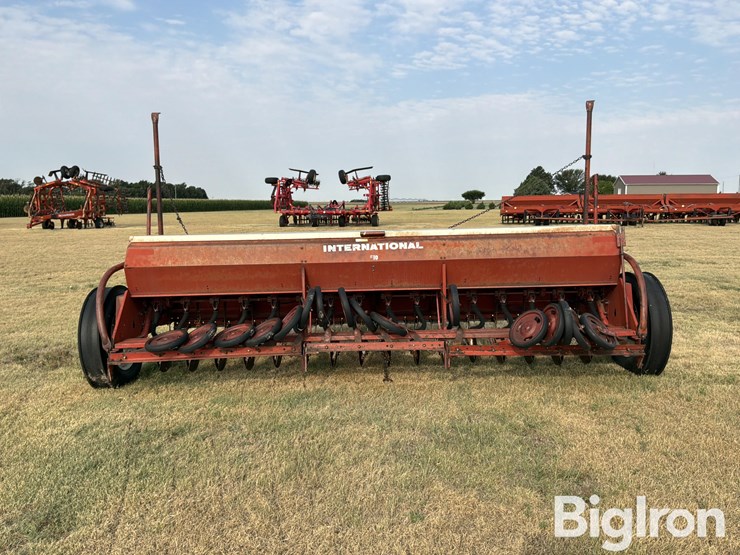 international-510-disc-drill-image-6