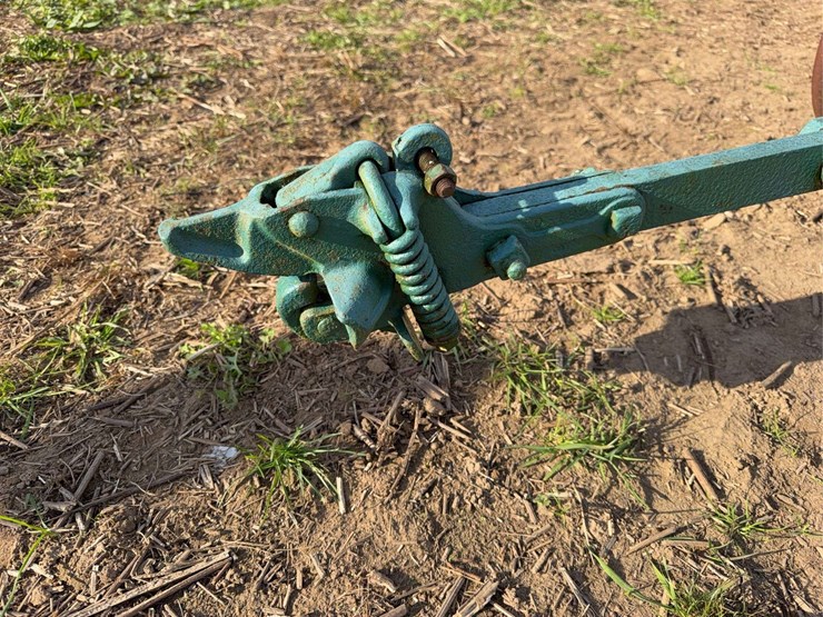 oliver-two-bottom-plow-image-5