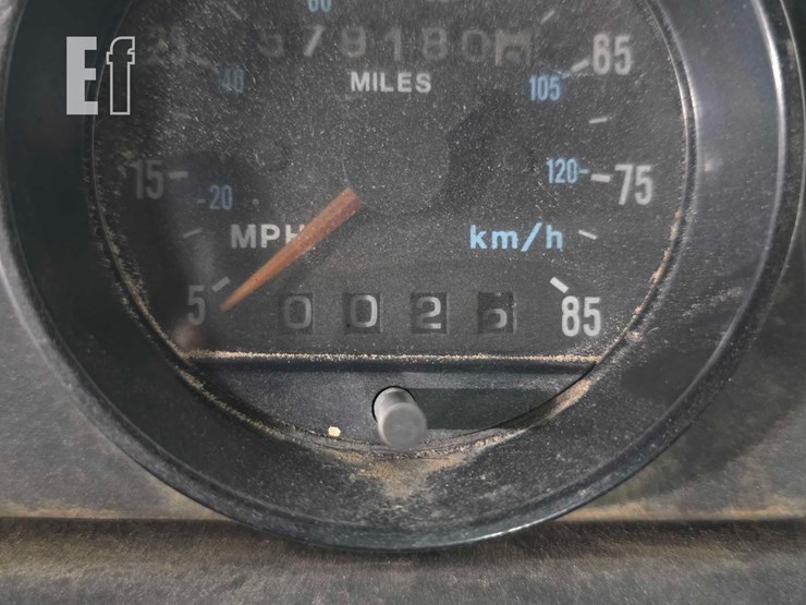 2002-mack-mr600-image-13