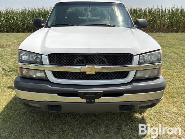 2003-chevrolet-silverado-2500-ls-4x4-extended-cab-pickup-image-10