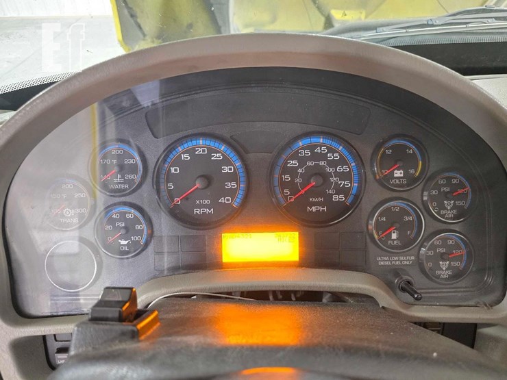 2010-international-durastar-4300-image-12