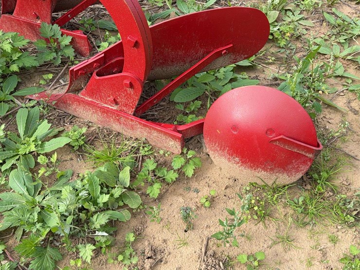 oliver-two-bottom-plow-image-19