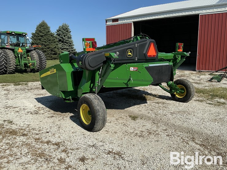 2015-john-deere-946-mower-conditioner-image-7
