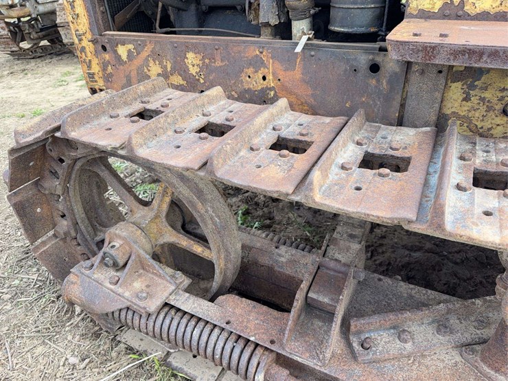 caterpillar-twenty-five-image-40