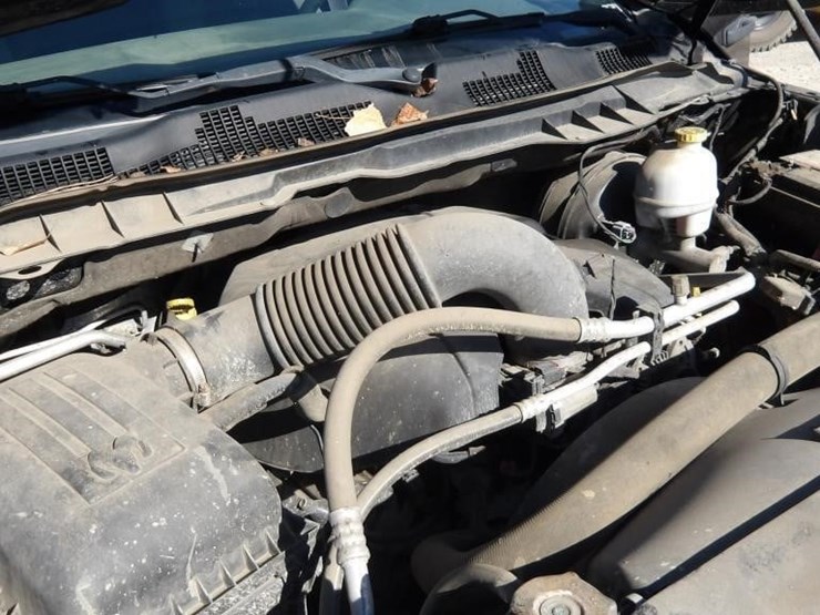 2016-dodge-ram-1500-image-8