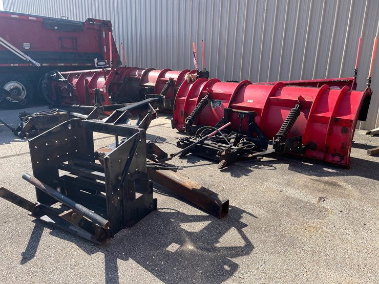 #1502-•-2018-international-7600-quad-axle-dump-truck-(has-wi-title)-with-accessories-image-55