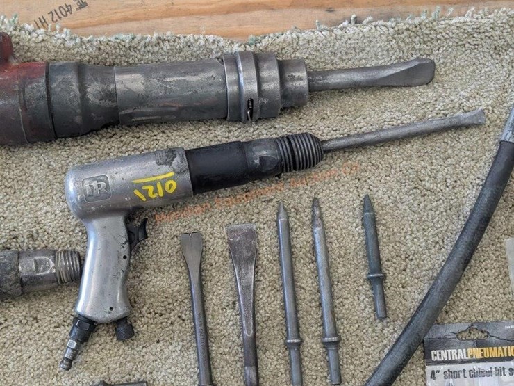 3--assorted-air-pneumatic-chisels-w/-accessories-image-10