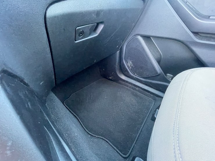 #1528-•-2021-ford-explorer-awd-suv-(has-wi-title)-image-18